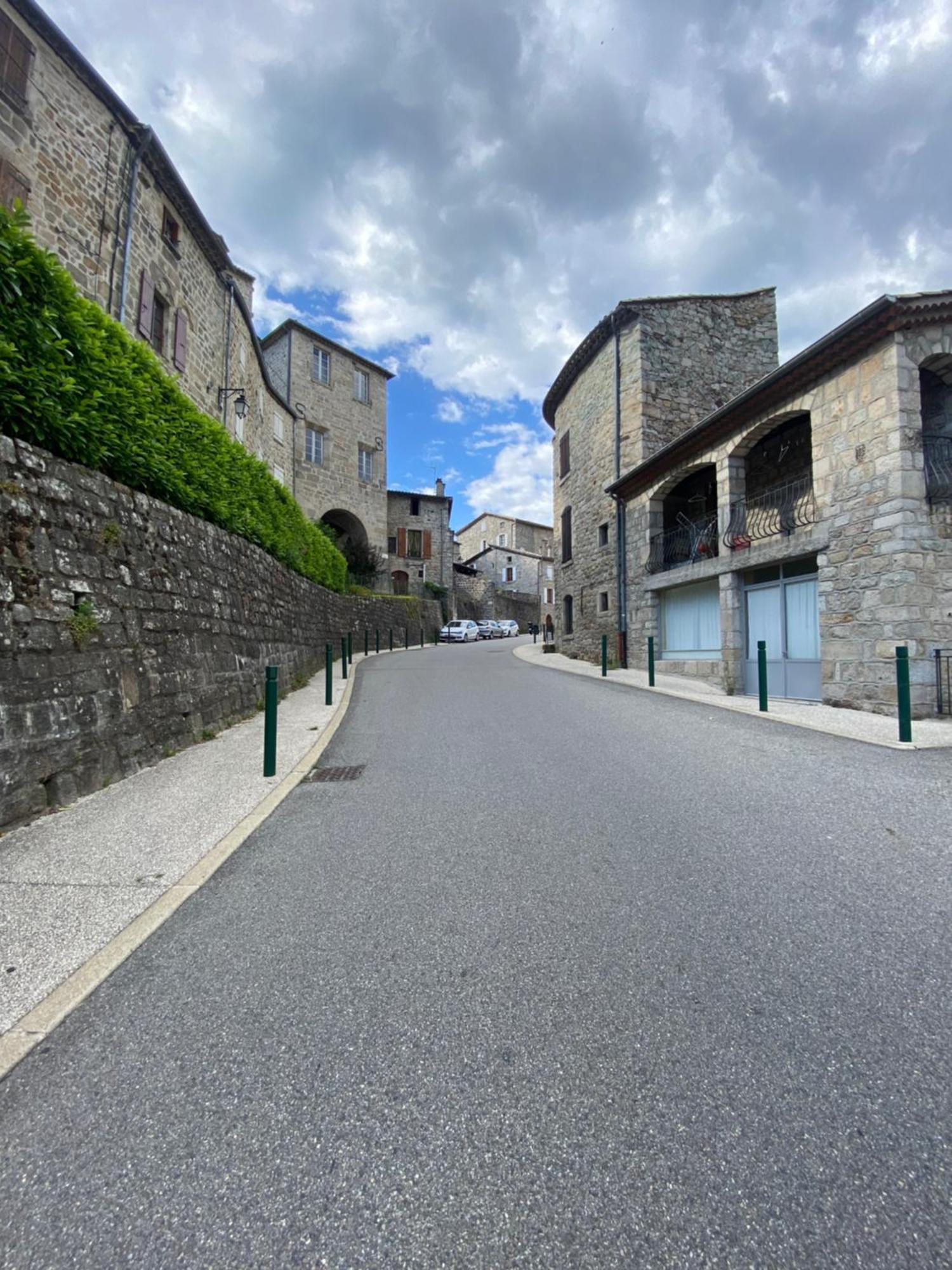 Appartement Atypique Largentière المظهر الخارجي الصورة